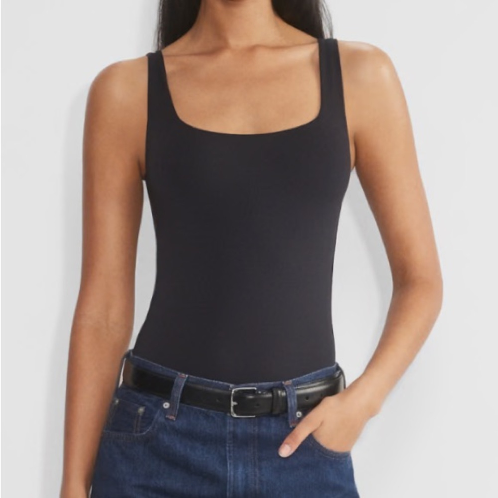 Aritzia Babaton Contour Bodysuit
